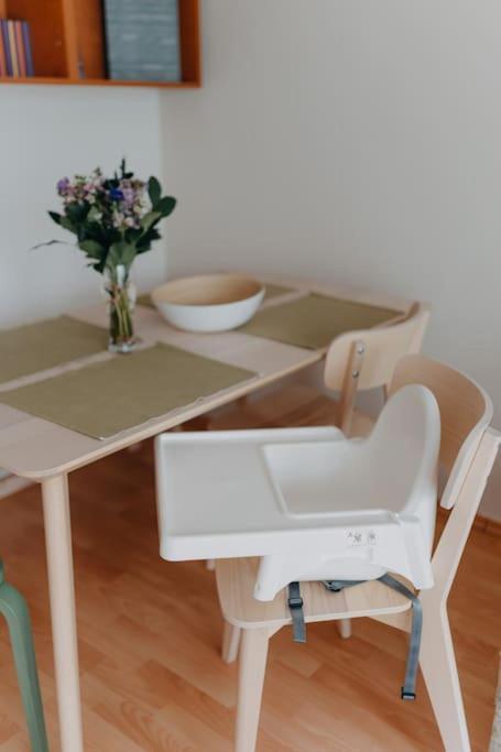 בודפשט Orangehomes One Bedroom Art Apartment מראה חיצוני תמונה