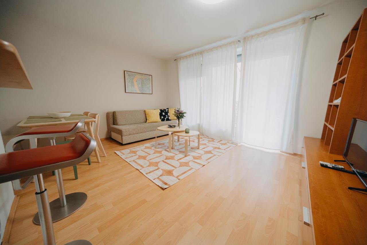 בודפשט Orangehomes One Bedroom Art Apartment מראה חיצוני תמונה