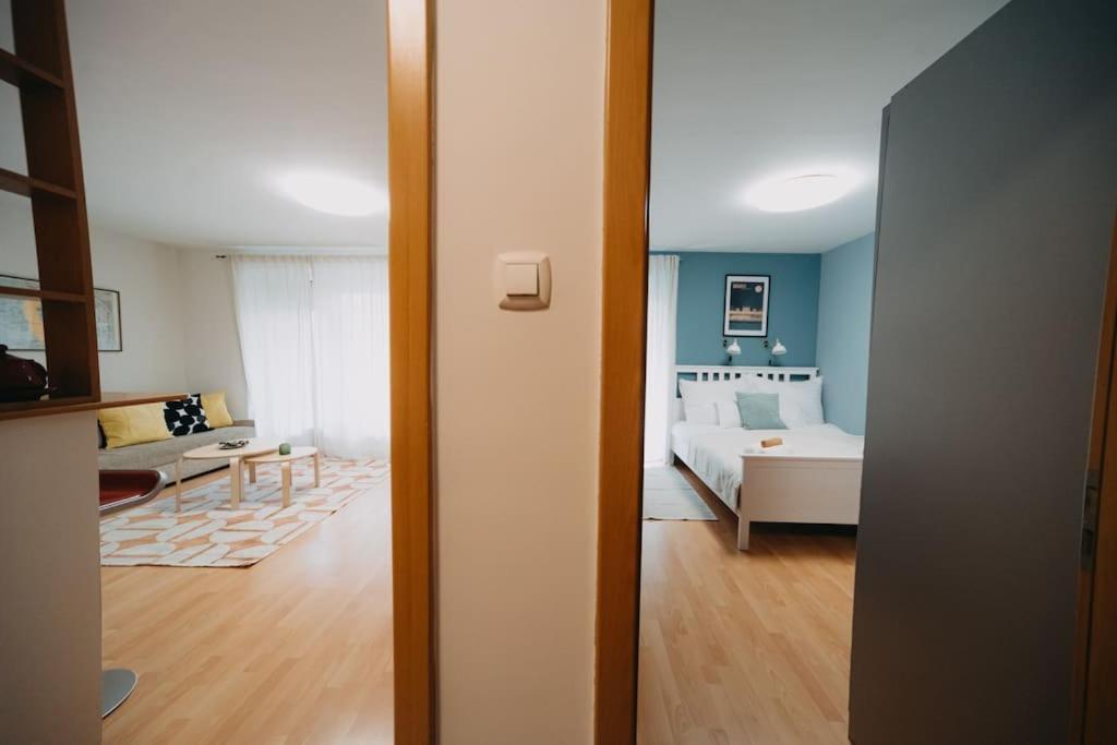 בודפשט Orangehomes One Bedroom Art Apartment מראה חיצוני תמונה