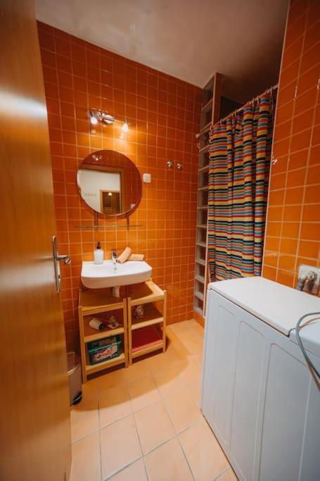 בודפשט Orangehomes One Bedroom Art Apartment מראה חיצוני תמונה